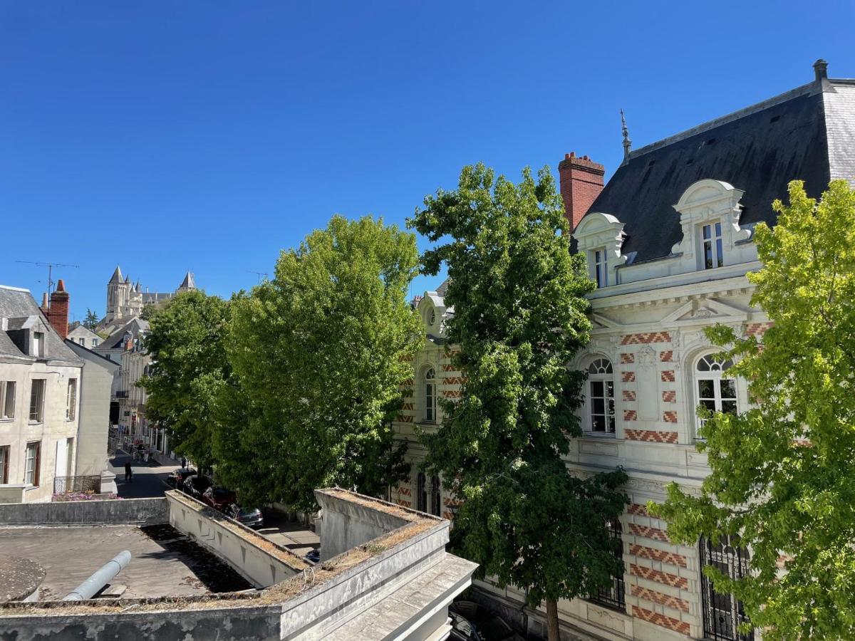 Centre Ville Terrasse Et Vue Chateau Saumur Exterior foto